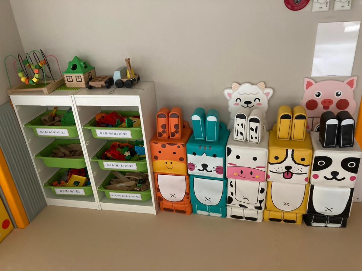 Look Royal Resort Chiayi Eksteriør bilde A collection of Duplo sets