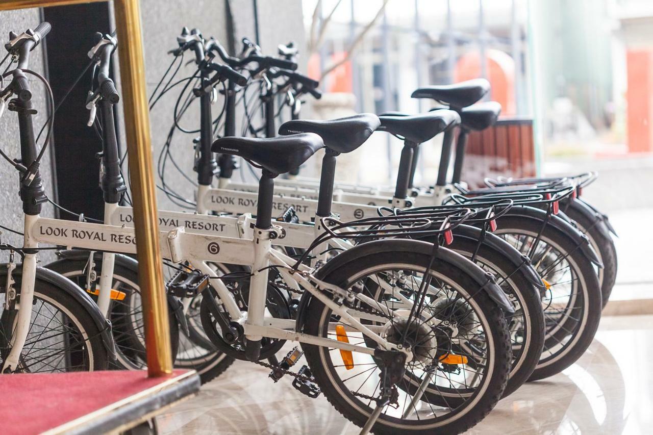Look Royal Resort Chiayi Eksteriør bilde Bicycle rental at London Heathrow Airport